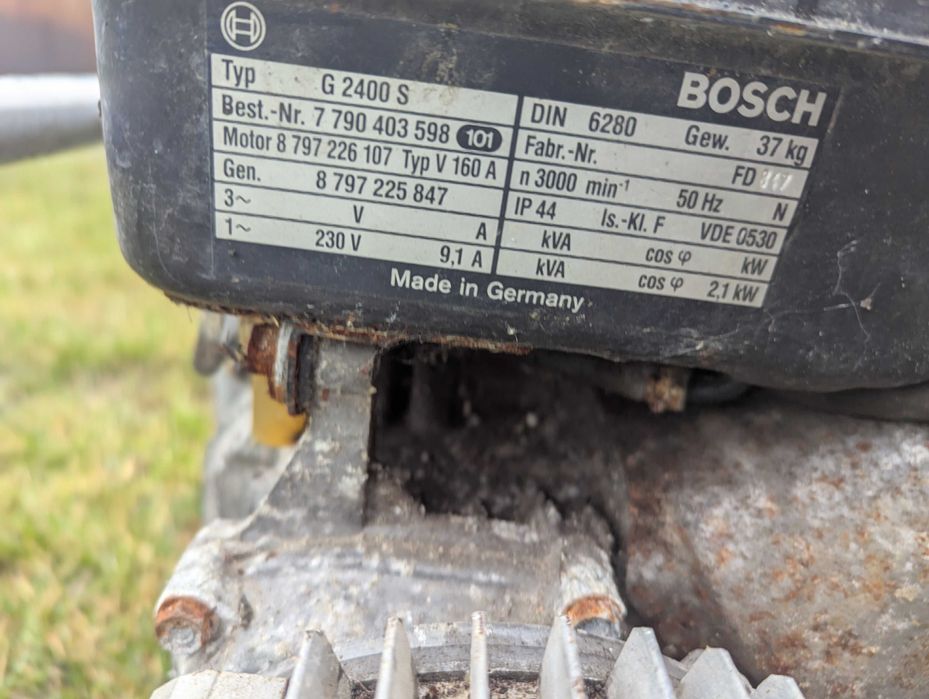 Generator electric Bosch putere 2,1 kw-motor suzuki 4 T