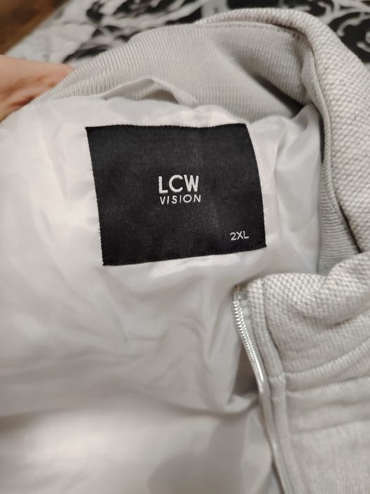 Мъжко бомбър яке LC Waikiki