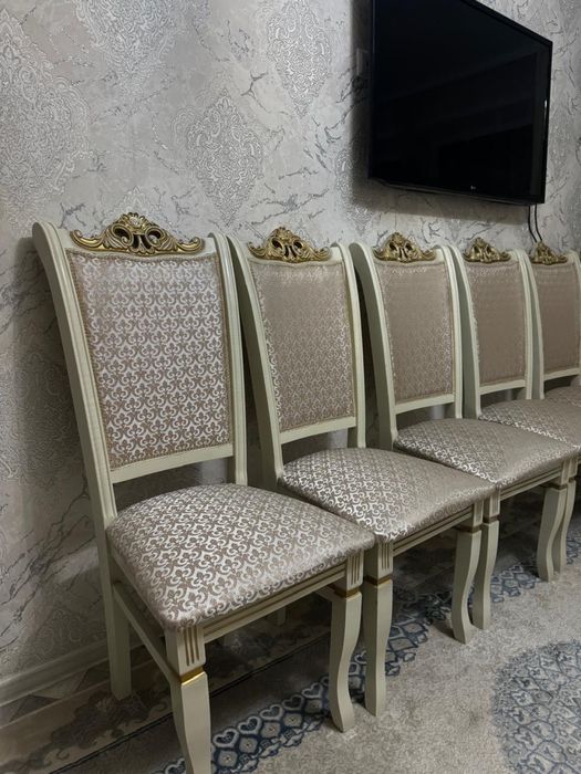 Стулья для гостинной