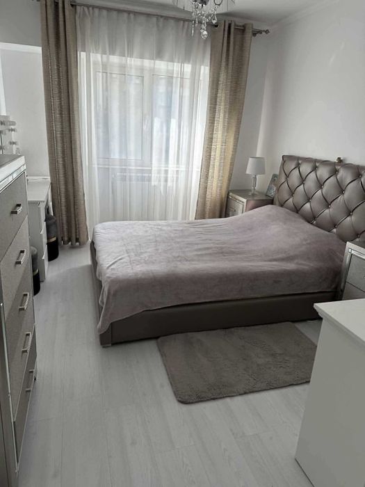 Apartament 4 camere, 100 mp