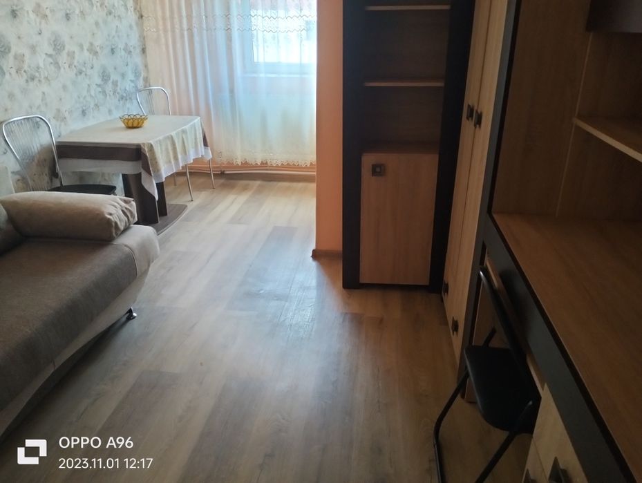 Garsoniera de vânzare!