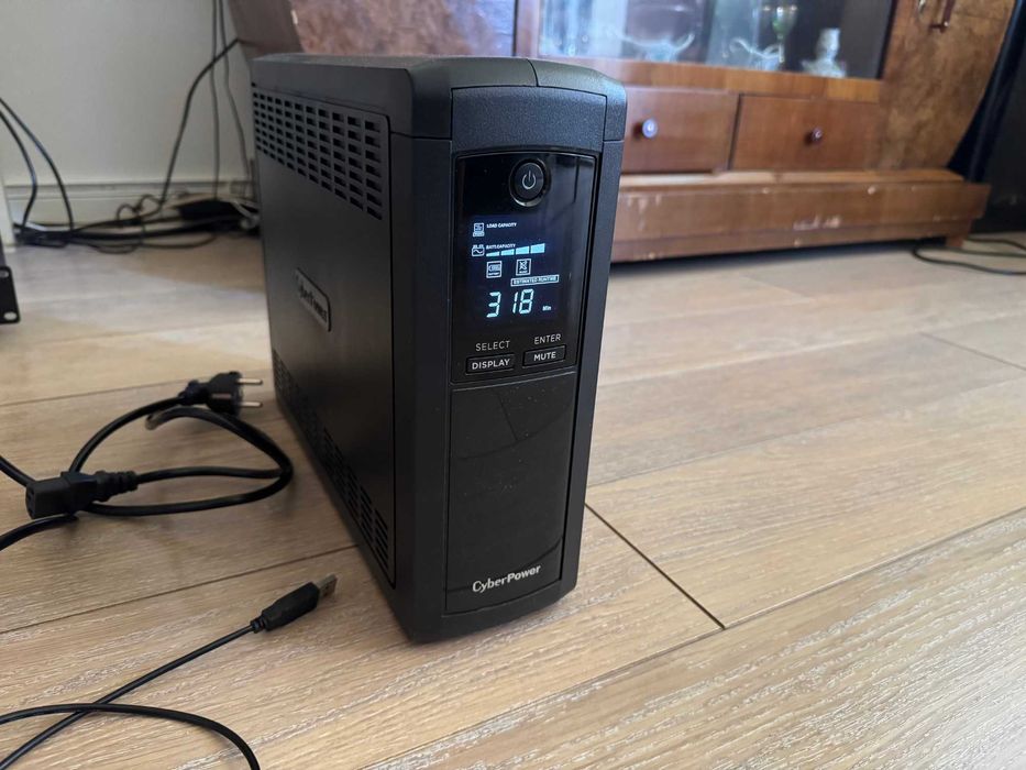 UPS CyberPower VP1600ELCD 1600VA (garantie Emag)