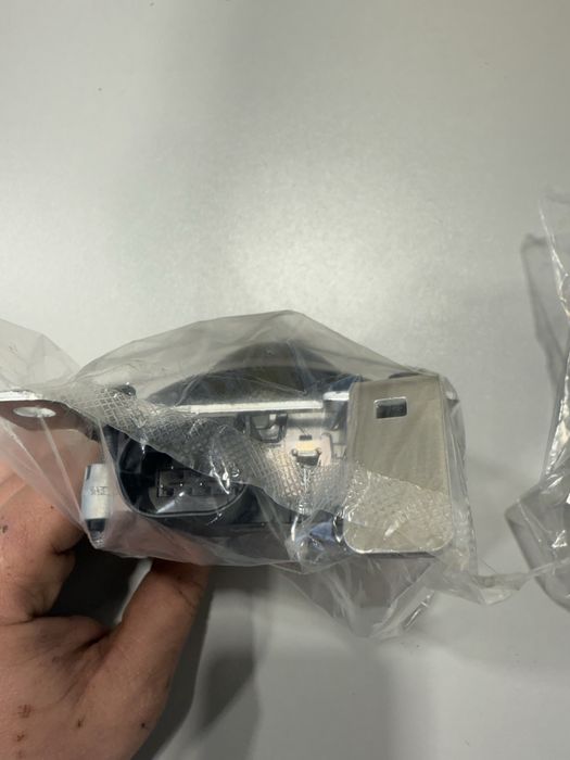 Vand Radar ACC/ Distronic  Audi A6/A7 C8 OE 4K0907561AA NOU original