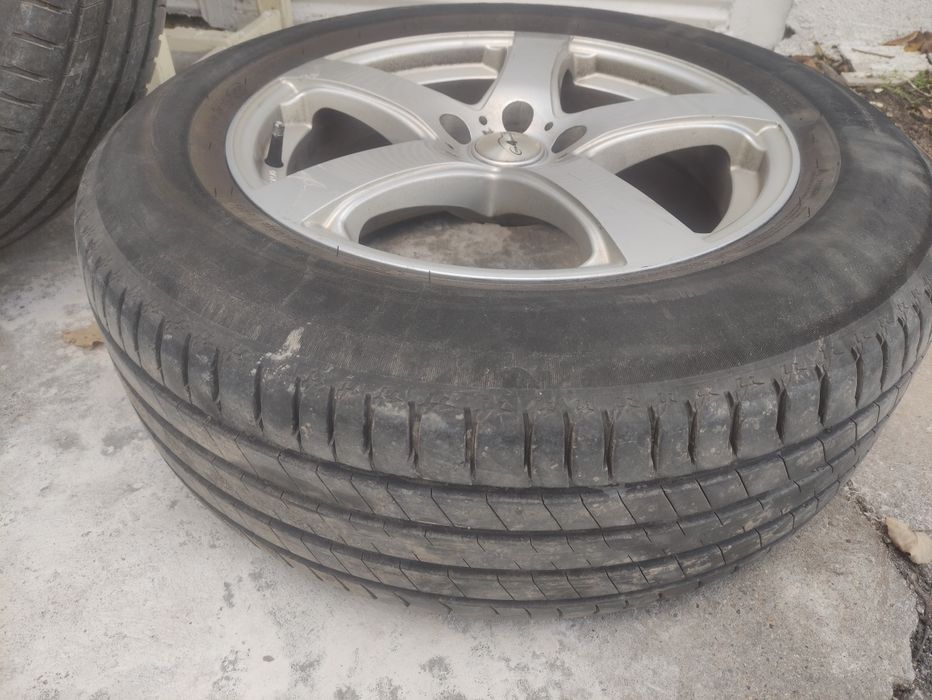 Джанти с летни  гуми 5х114.3  245/60/18