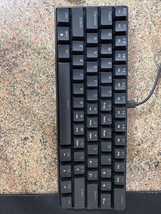 Продаю игровой компьютер с креслом