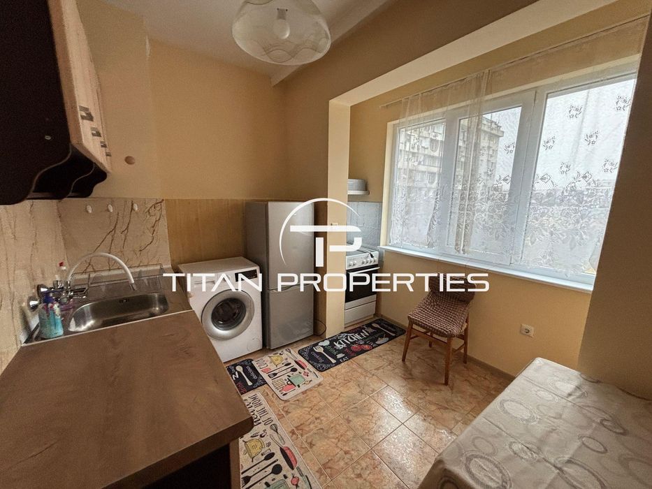 Продава се Тристаен апартамент в Варна, Погреби - 65 кв.м за 1052 €/кв.м - Снимка #1