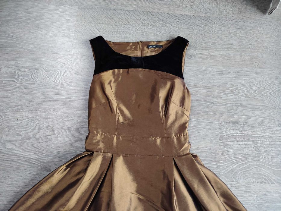 Rochie dama Beloved, marime xs. Mai degraba marime S 36