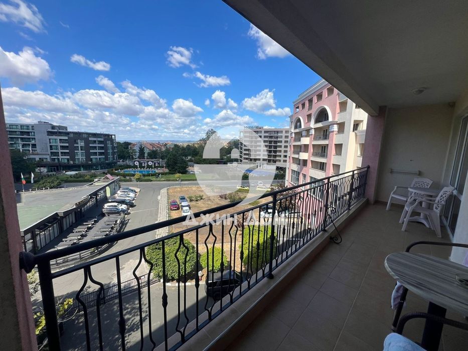 Двустаен aпартамент на ПЪРВА ЛИНИЯ в к-с „Маджестик“, к.к Слънчев бряг