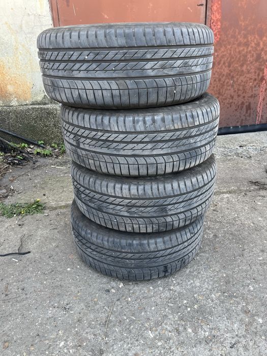 Гуми      Goodyear 255/50/19.