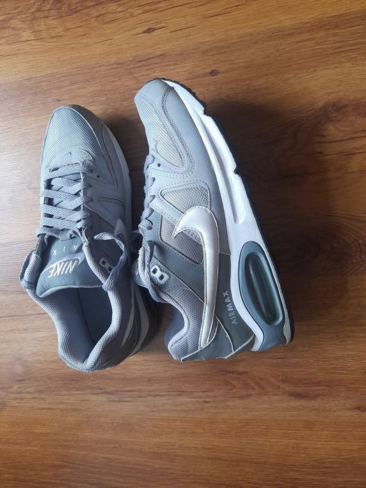 Nike Air max Command маратонки 41 номер.