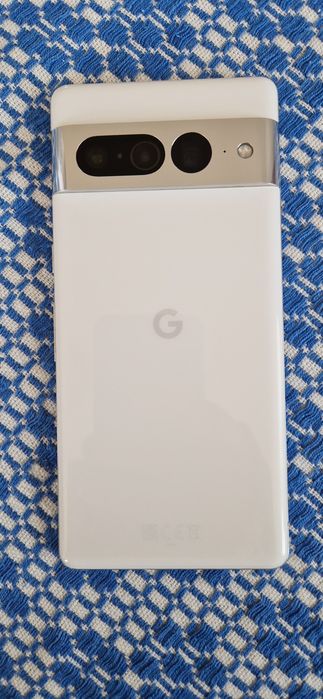 Google Pixel 7 Pro (128GB, Alb) - Defect ecran / Pentru piese sau utilizare ca atare