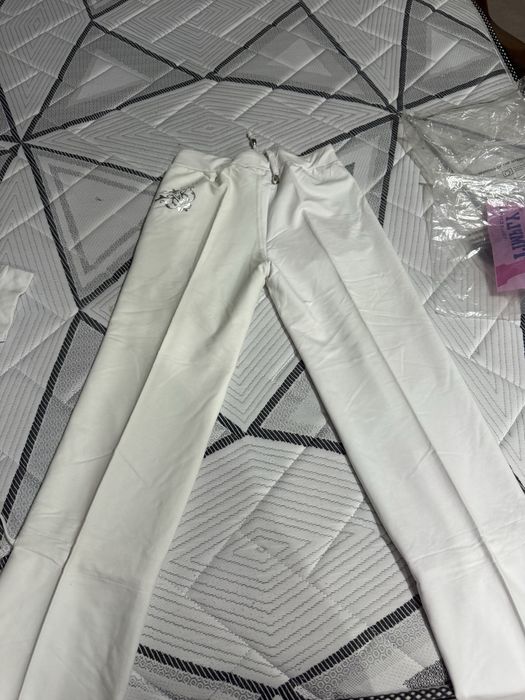 Спортивка очень красивая для девушек