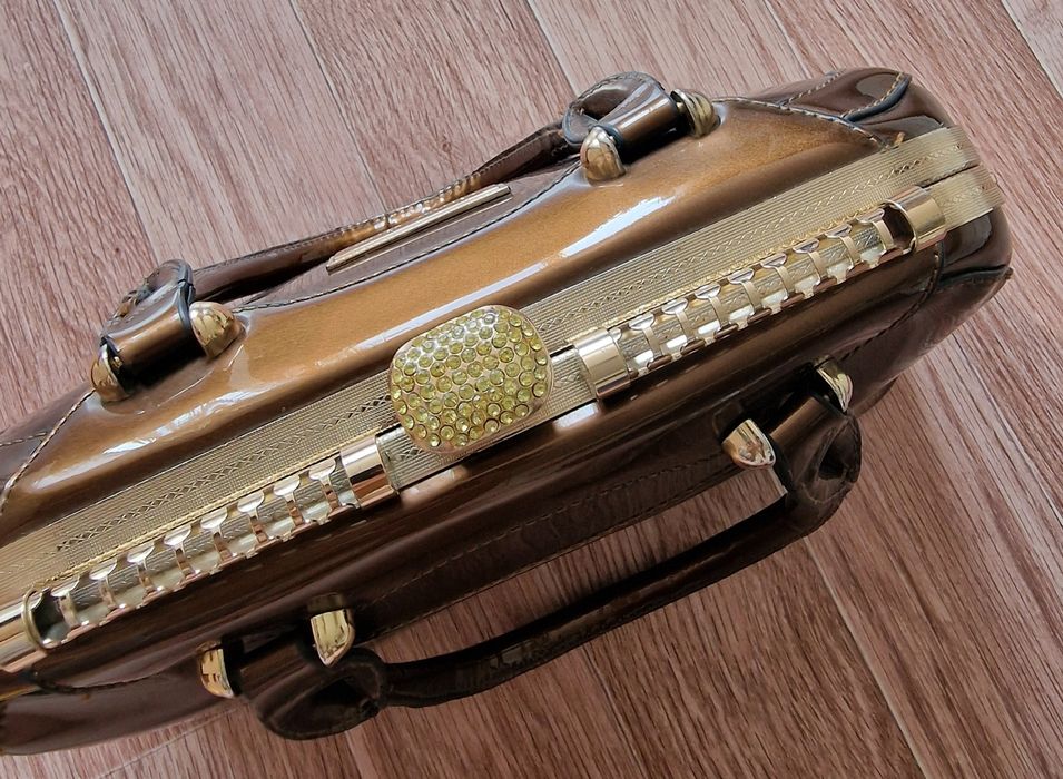 Женская ручная сумка