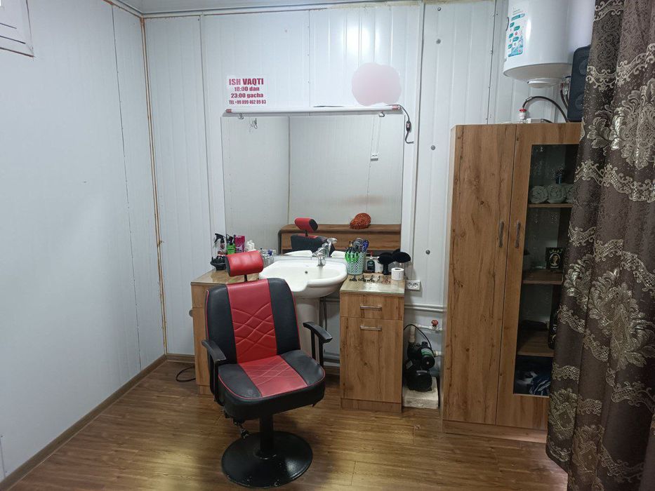 Sartaroshxona sotiladi