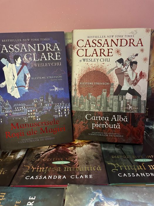 seria blesteme stravechi de cassandra cladre