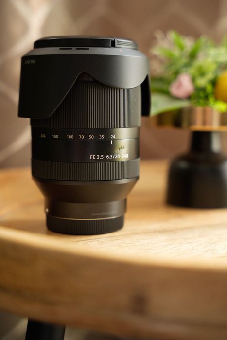 Обектив Sony 24-240