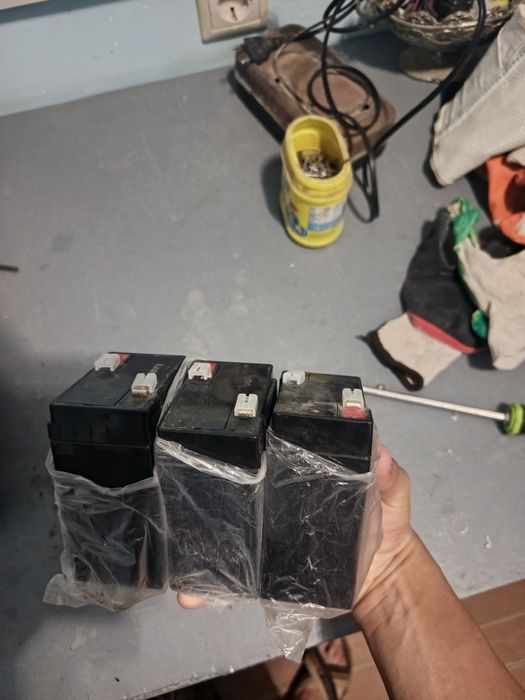 Akumlator 6V 4.5Ah sotiladi 13 dona