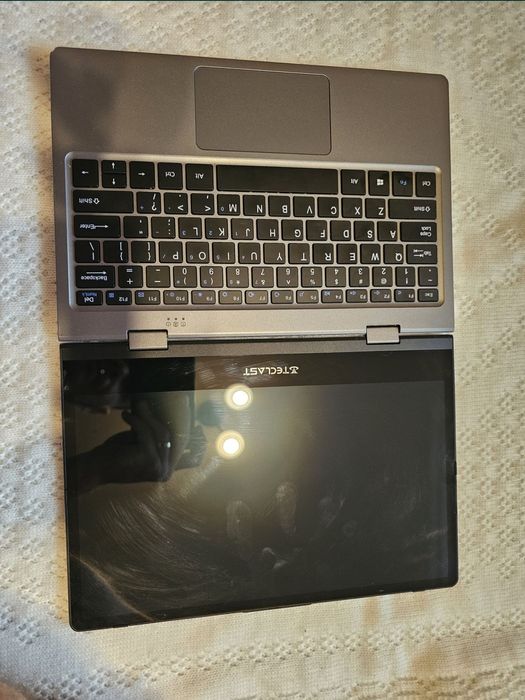 Dezmembrez Laptop Tableta Teclast F5R de