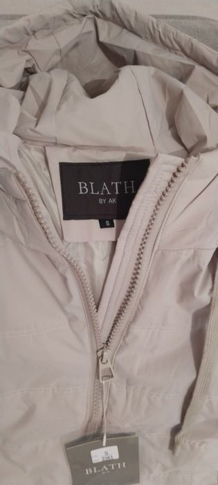 Новая куртка размер с и на м подходит