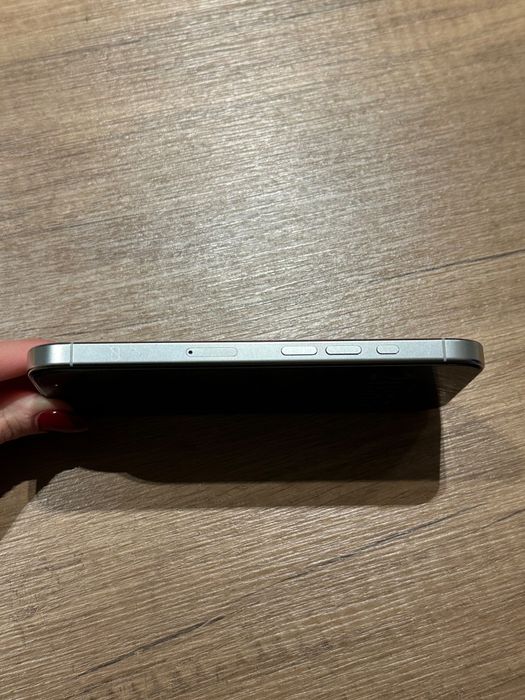 Vand iPhone 16 PRO