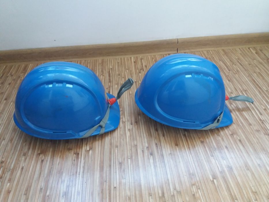 Продам рабочие каски