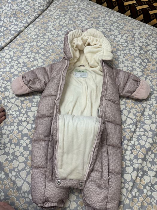 Зимние комбинезоны  для девочки