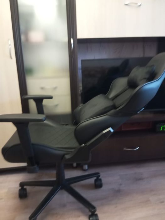 Продам кресло компьютерное