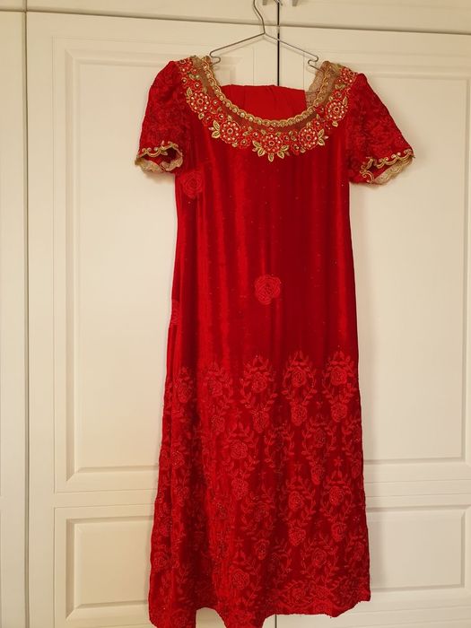 Продаеться платье