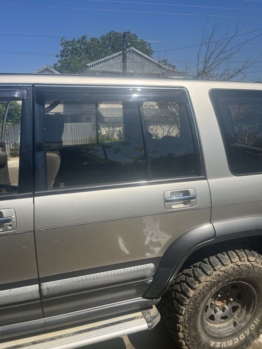 Spate complet de Isuzu Trooper