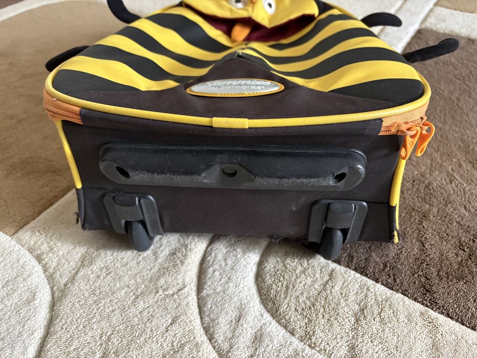 Troller Samsonite Bee pentru copii si ghiozdan scoala