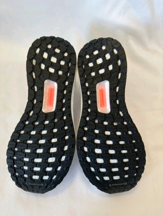 Оригинальные кроссовки Adidas UltraBoost 20