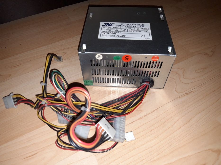 Захранване за компютър JNC-250W