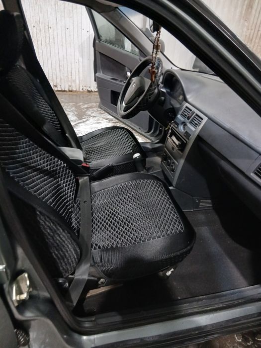 Продам приору универсал