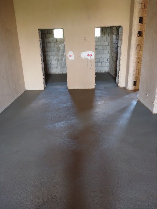 Сухой стяжка пола келишилган нархда