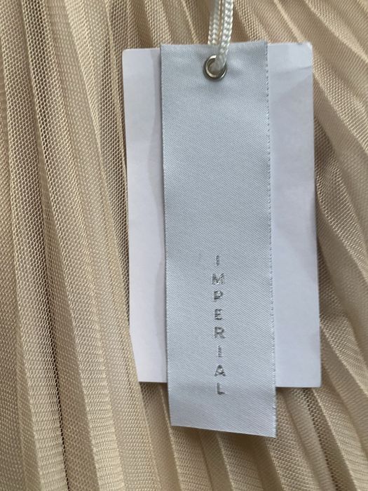 Fusta si maieu Imperial de culoarea roz pal marimea s ,noi cu eticheta