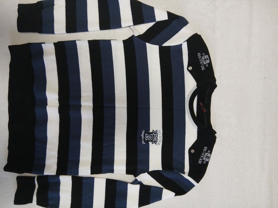 Vând pulover ptr.băiat