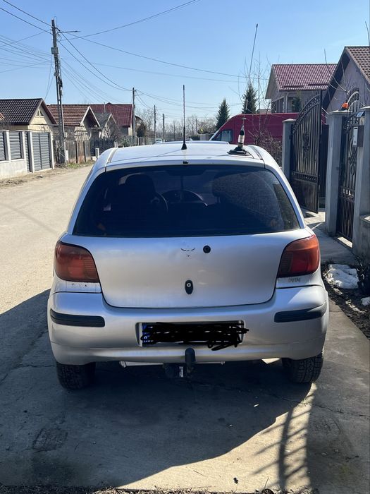 TOYOTA Yaris 2004 — imagine 3