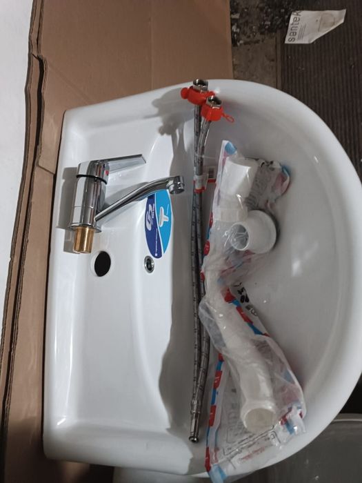 Раковина с пъедисталом