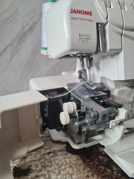 Оверлок Janome 4057