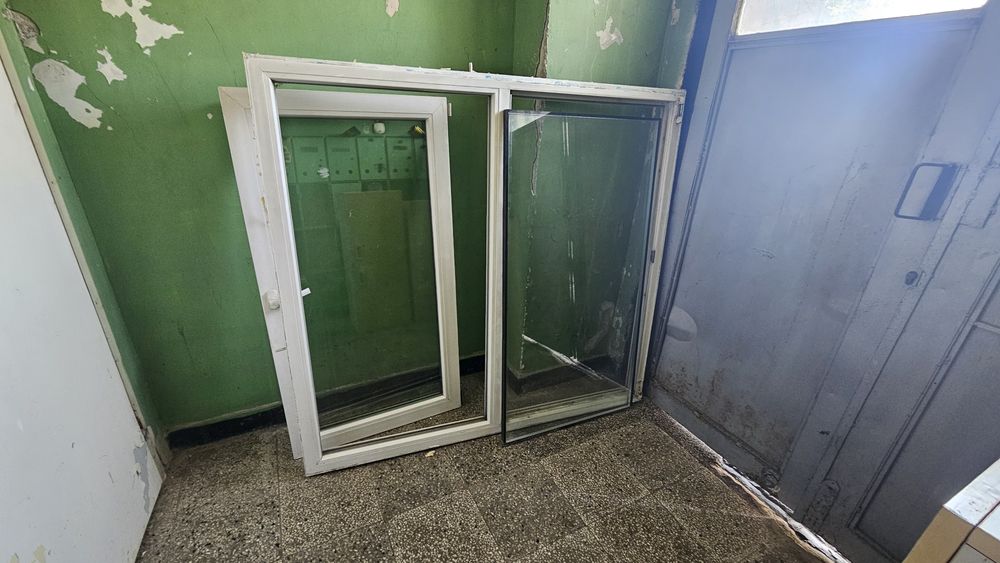 PVC дограма бял цвят