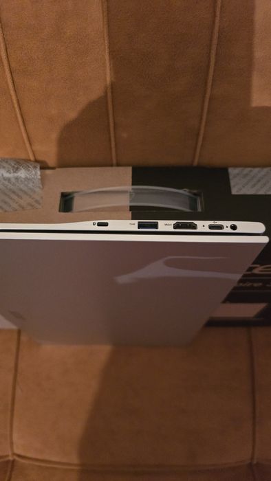 Новый ноутбук асер.