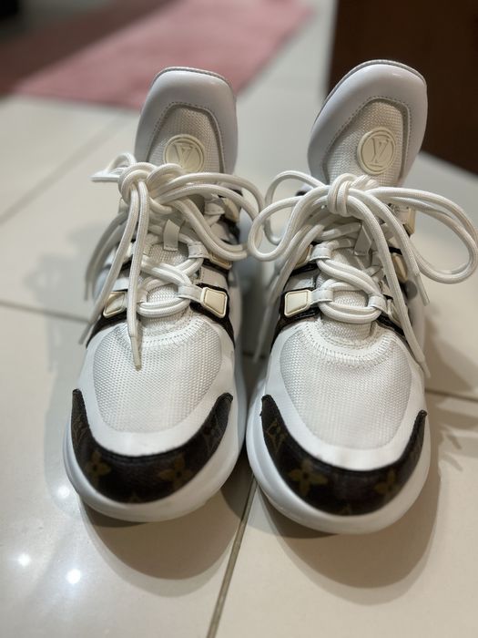 Adidasi Louis vuitton