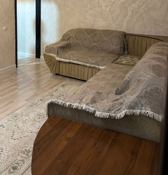 Диван срочно Даром