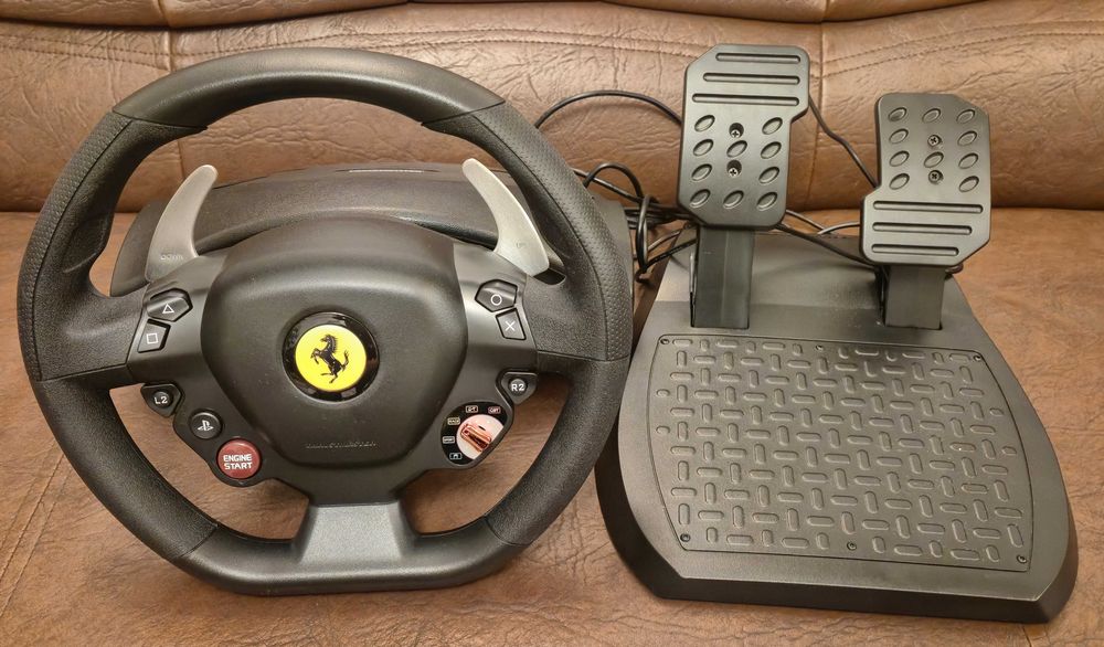 Volan cu pedale Thrustmaster T80 Ferrari 488 GTB Edition