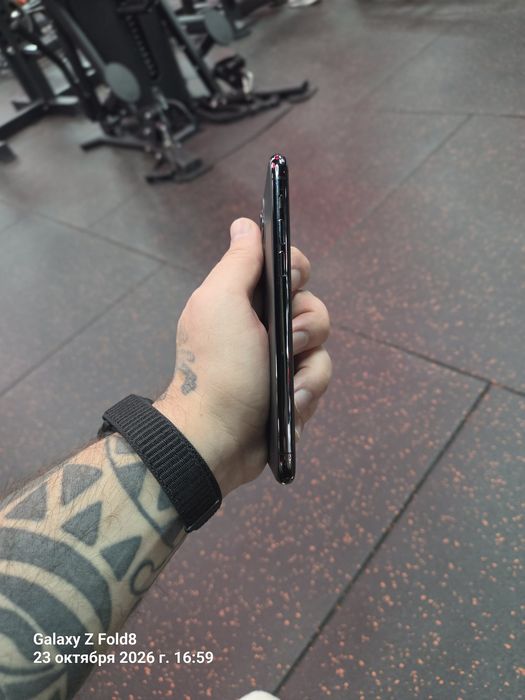 Продам iphone 11 pro 512gb