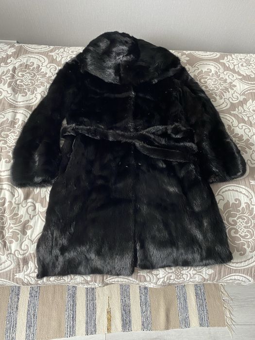 Продам норковую шубу
