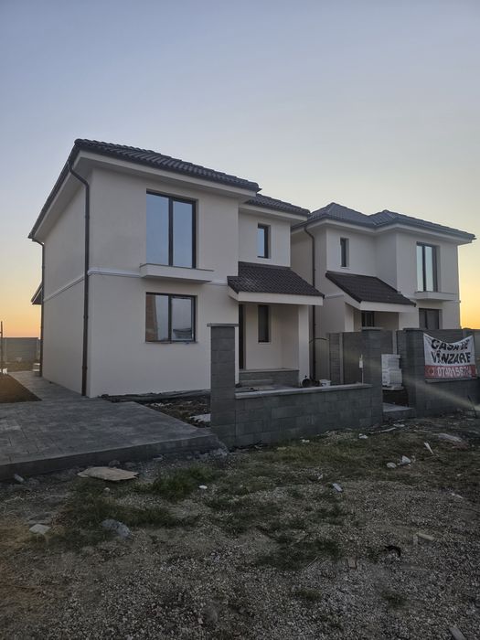 Duplex despărțit prin camera tehnica ,serena 3