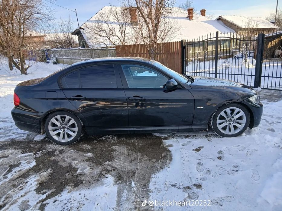 BMW E90 2.0 benzina an 2011 EURO 5