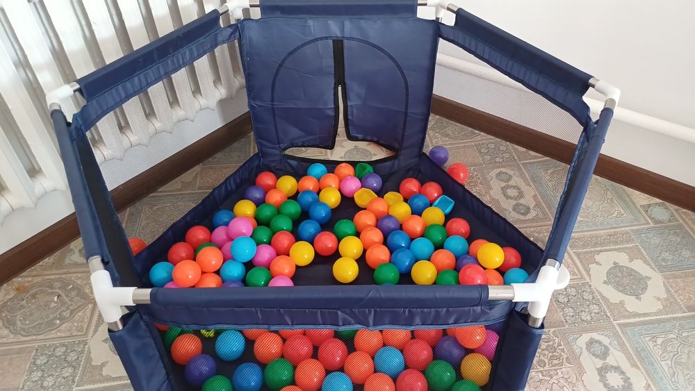 Игровой манеж + шарики