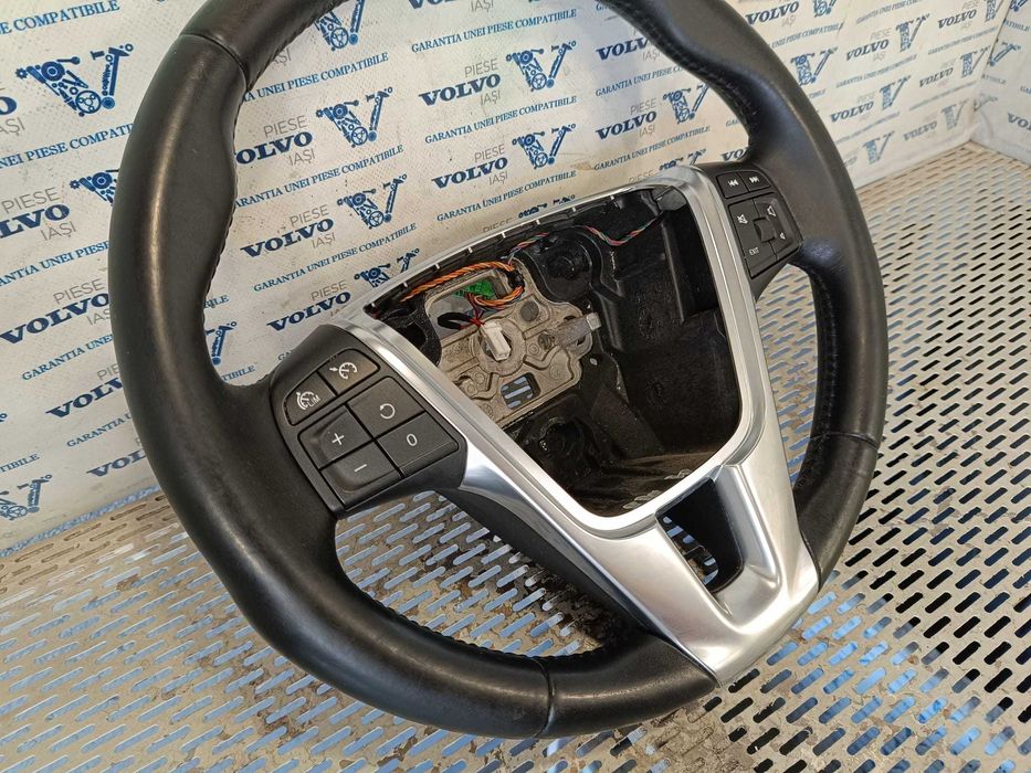 Volan piele cu Crom VOLVO V40 S60 V60 S80 V70 XC70 XC60 2010-